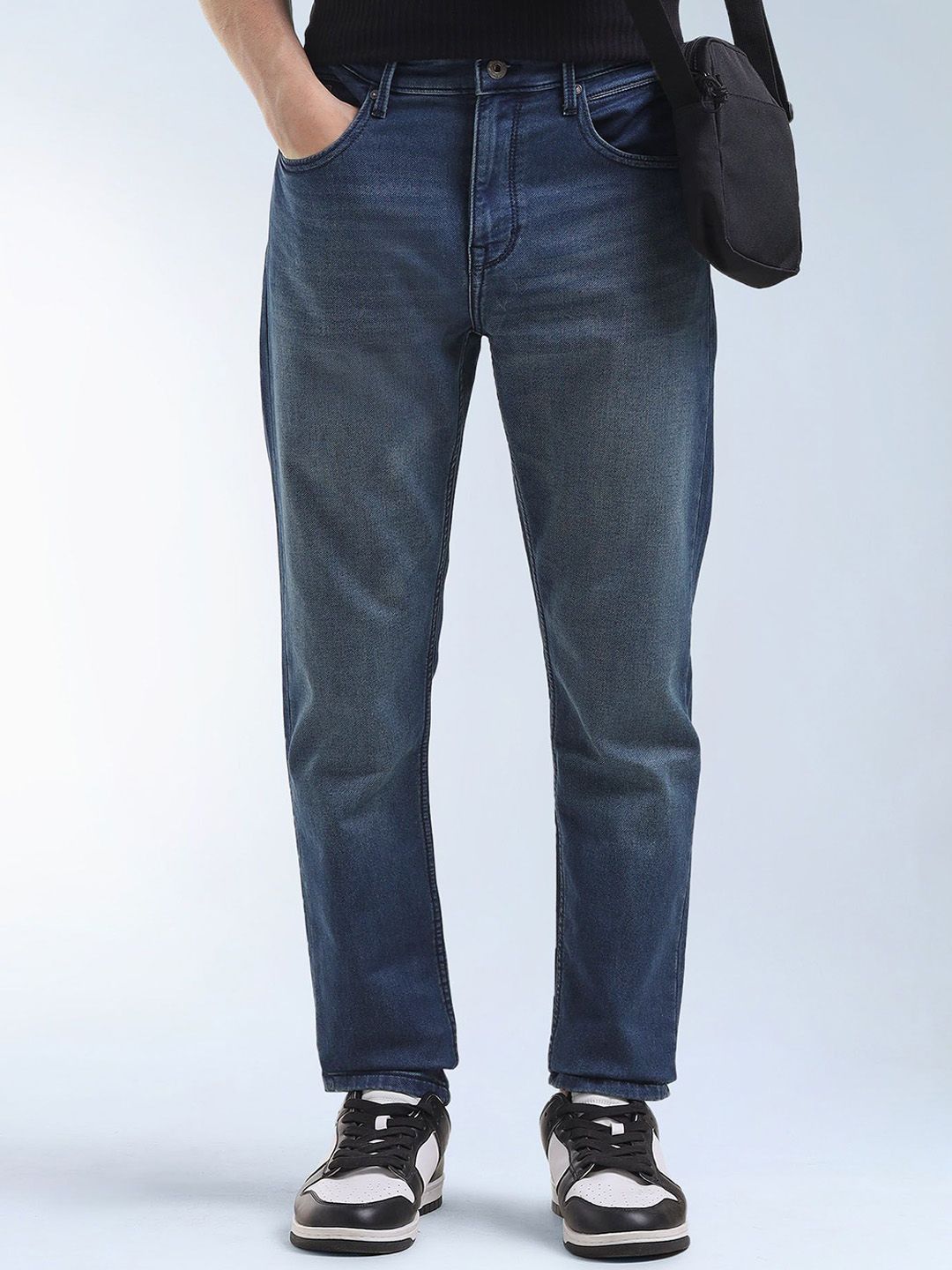 Flying Machine Men Tapered Fit Mid-Rise Light Fade Stretchable Jeans