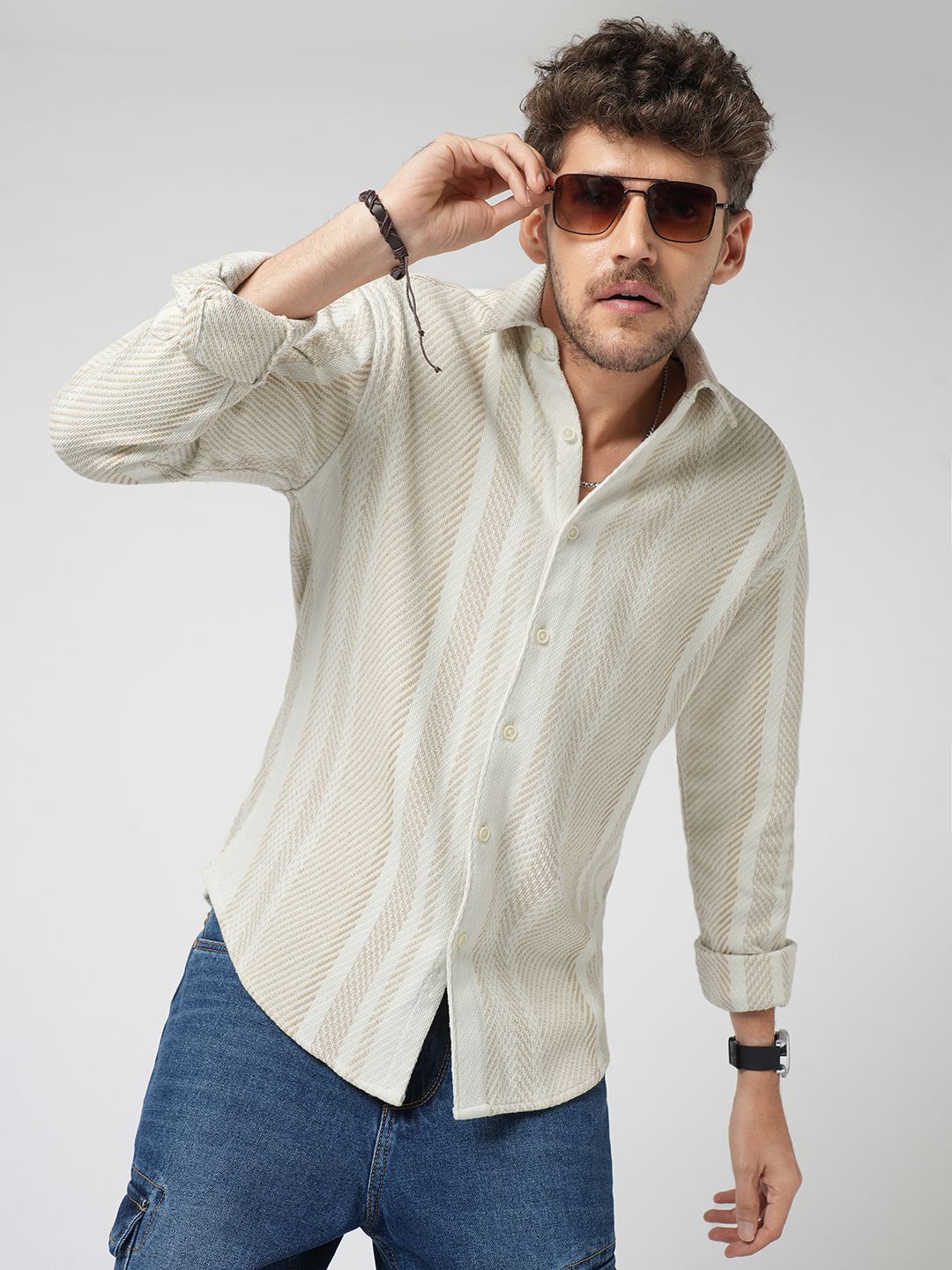 VASTRADO VASTRADO Men Classic Fit Vertical Striped Spread Collar Cotton Casual Shirt