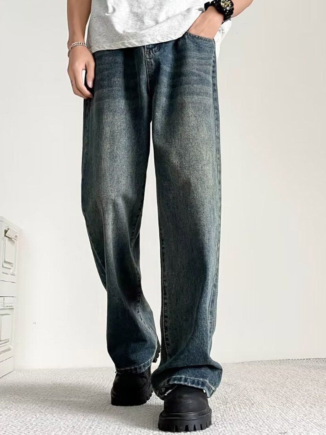 StyleCast x Revolte Men Wide Leg Mid-Rise Medium Shade Jeans