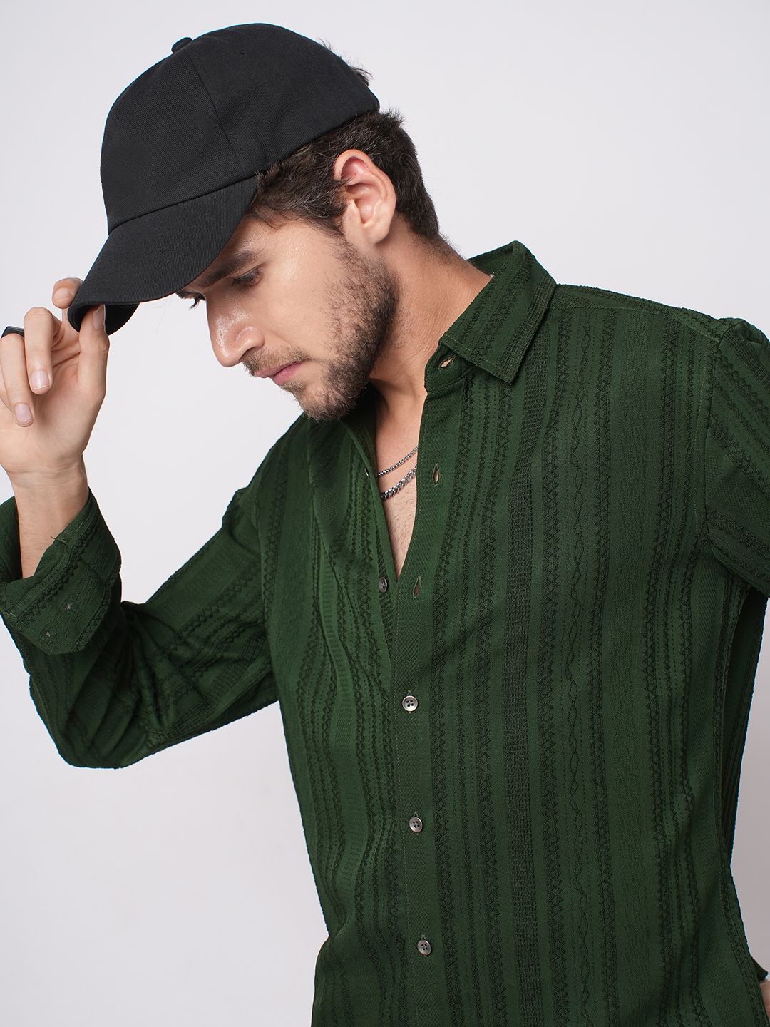 VASTRADO Men Classic Slim Fit Textured Spread Collar Casual Shirt