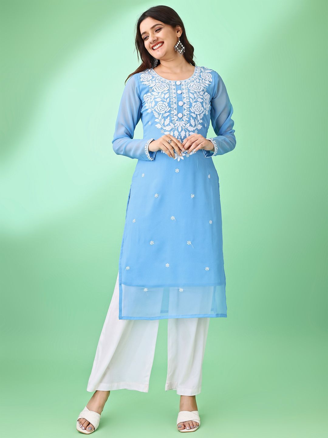 HESVI Women Floral Embroidered Daily Straight Kurta