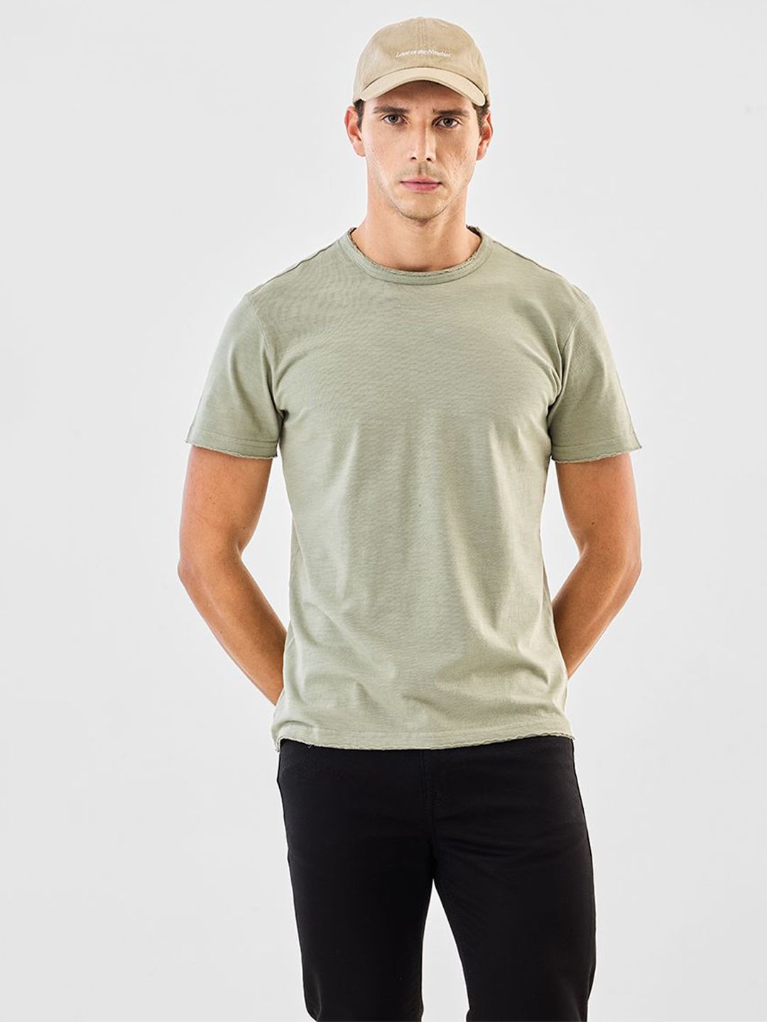 Snitch Men Solid Round Neck Pure Cotton T-shirt