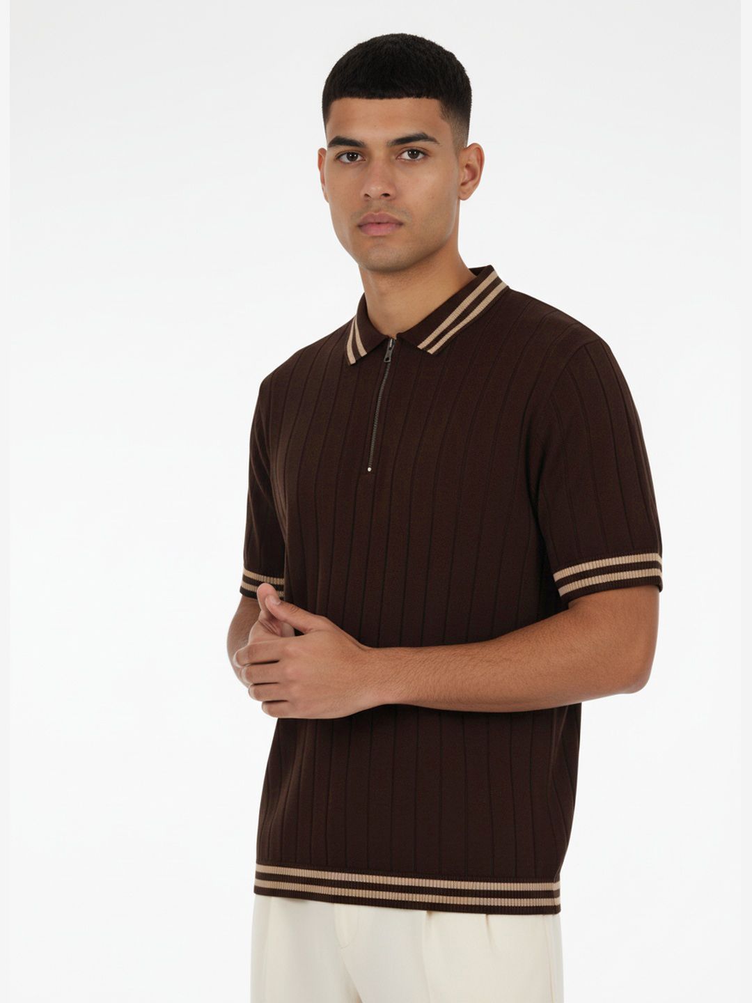 glitchez Contrast Neck Ribbed T-shirt