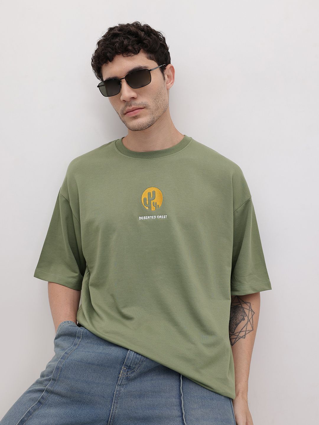 The Roadster Life Co. Drop-Shoulder Sleeves Applique Oversized T-shirt