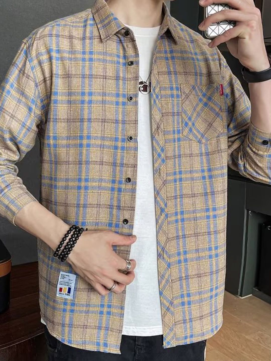 StyleCast Men Checked Spread Collar Regular Fit Casual Shirt