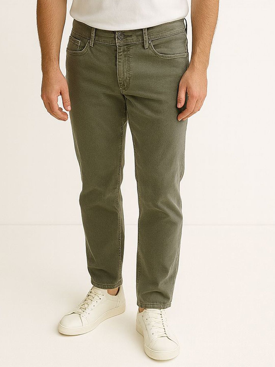 HIRRUX Men Comfort Regular Fit Mid-Rise Stretchable Jeans