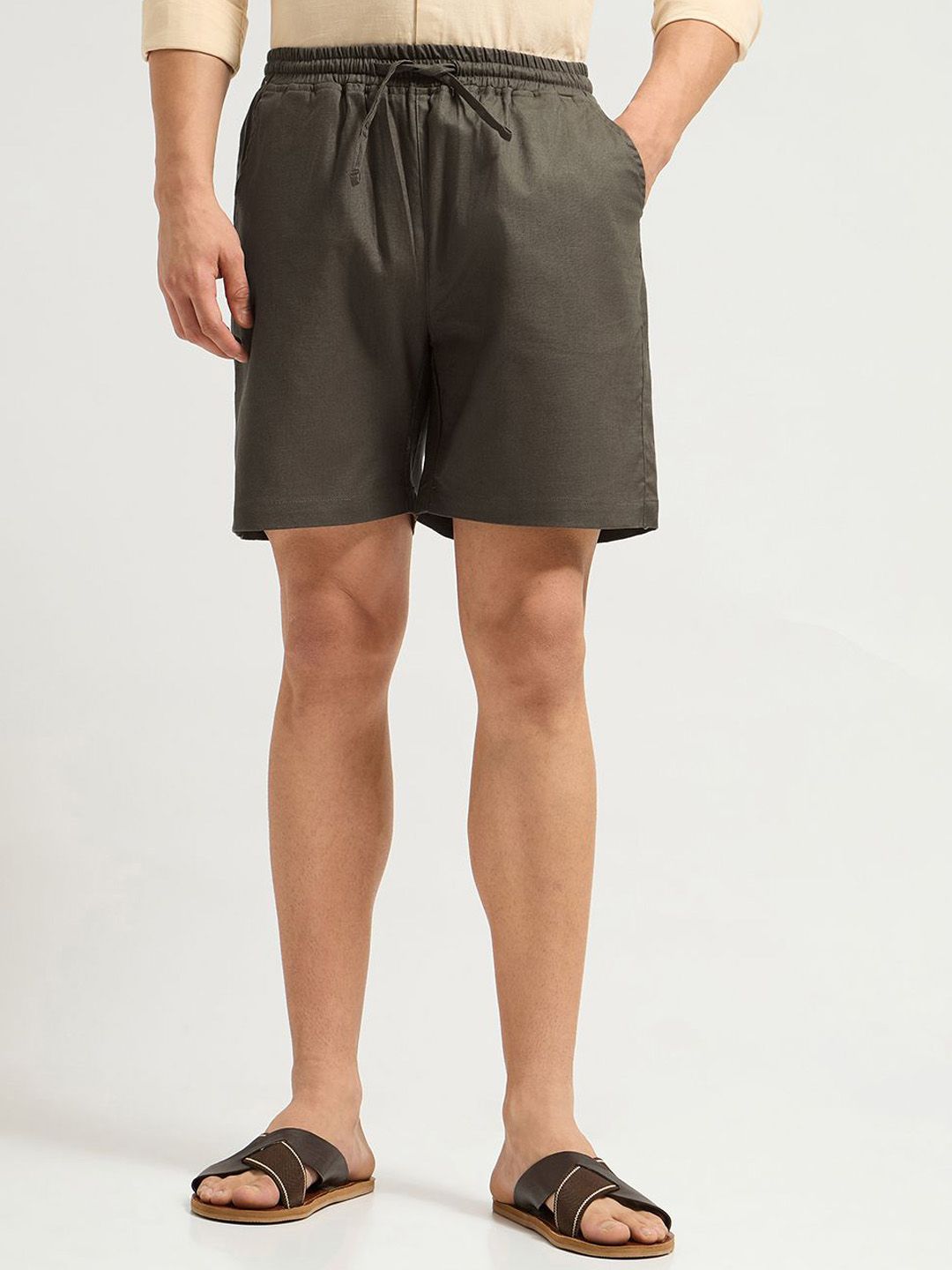 MISCHIEF MONKEY Men Pure Cotton Relaxed Fit Mid-Rise Outdoor Shorts
