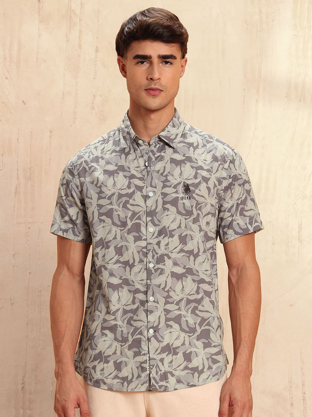 U.S. Polo Assn. Denim Co. Legend Of Horseshoe Slim Fit Floral Printed Casual Shirt