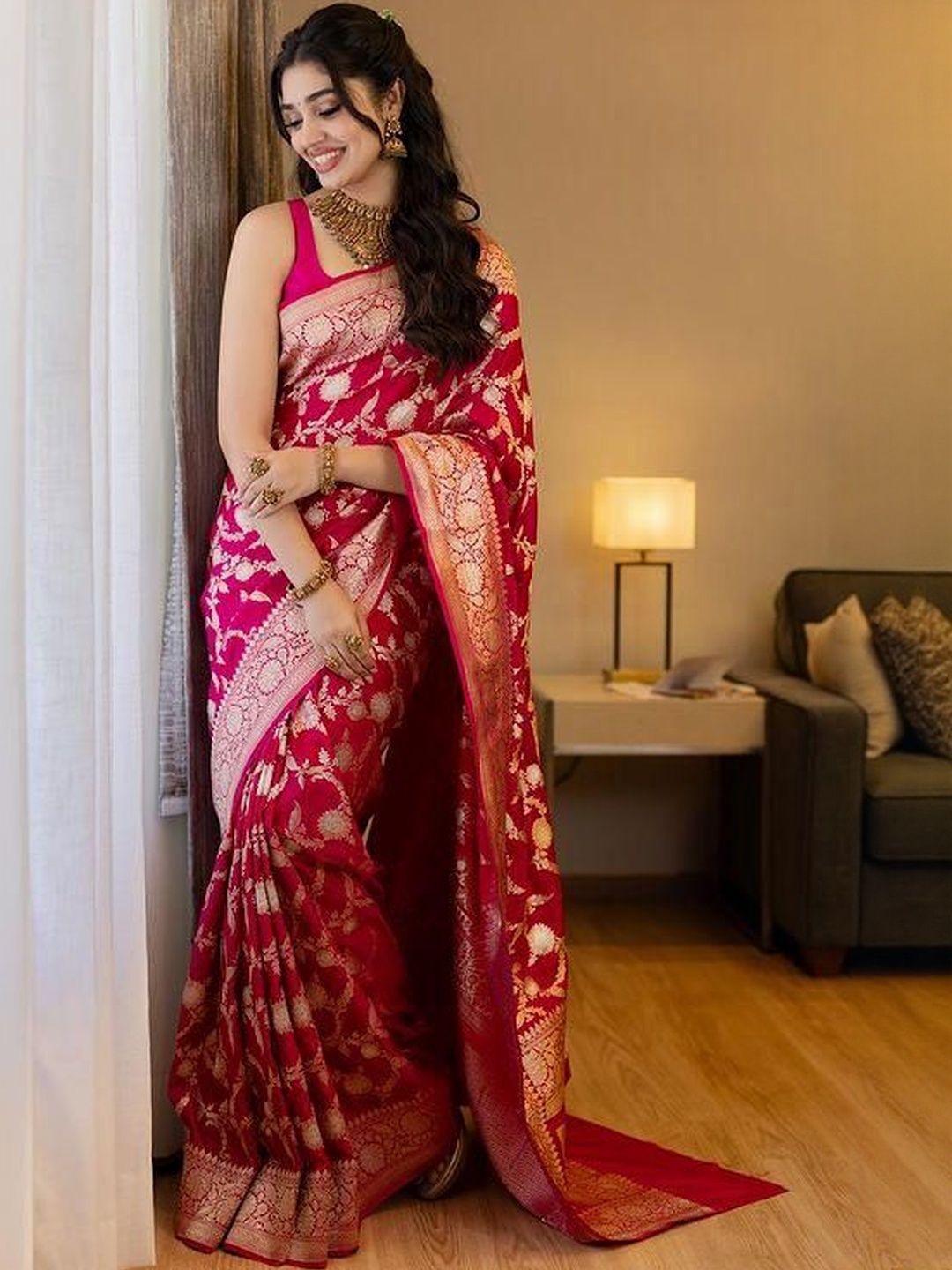 AVANTIKA FASHION Woven Design Zari Kanjeevaram Saree