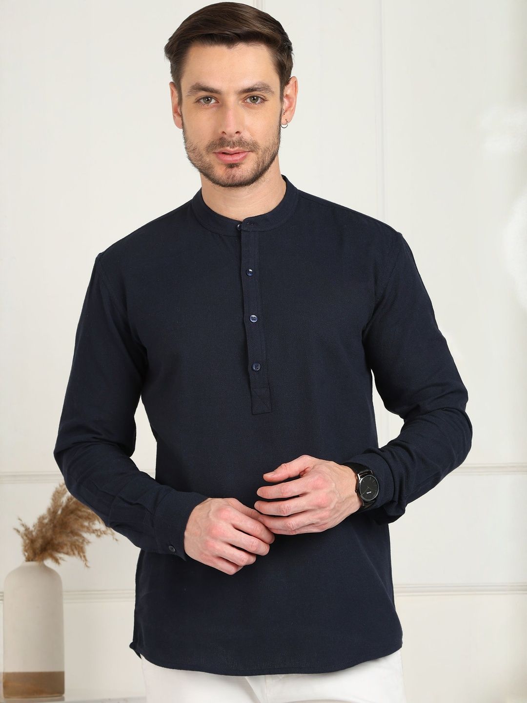 HERE&NOW Men Mandarin Collar Full Sleeves Cotton Straight Short Kurtas