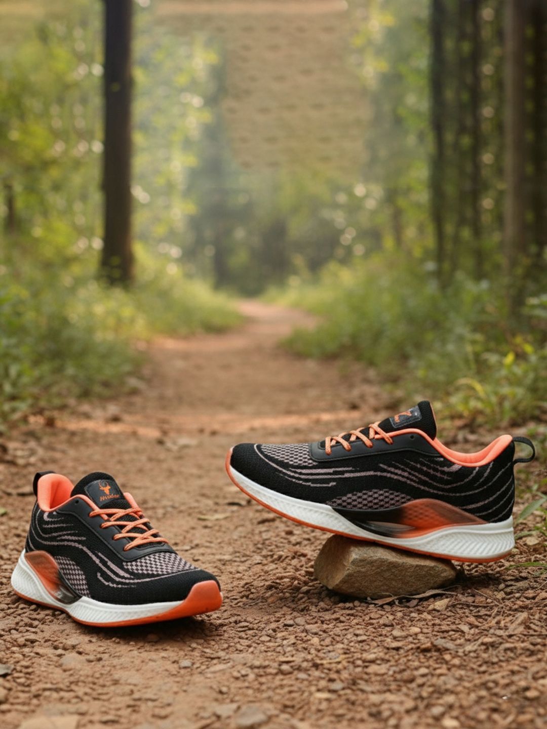 HIROLAS Men Mesh Running Shoes