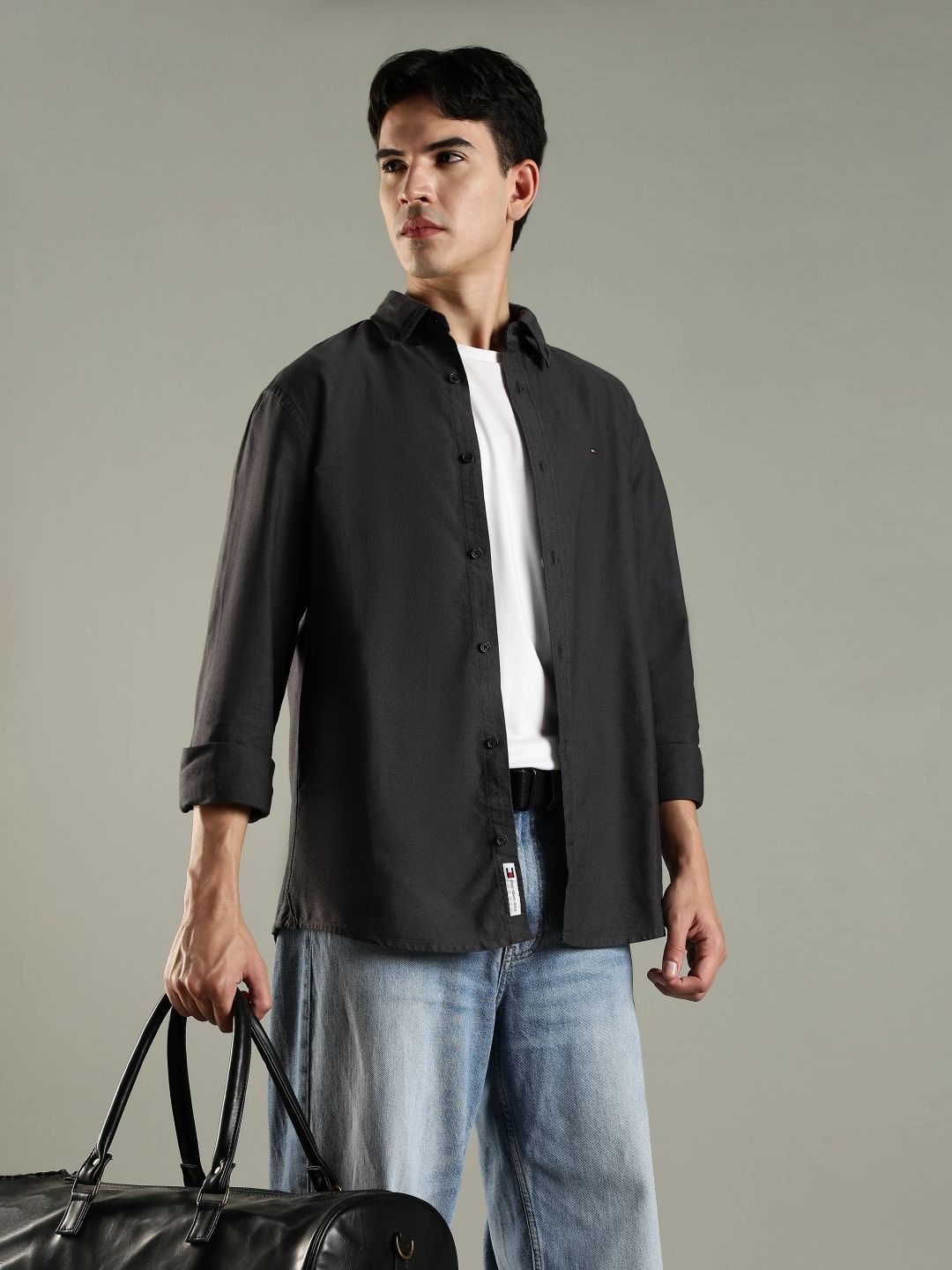 Tommy Hilfiger Tommy Hilfiger Men Solid Button-Down Collar Cotton Casual Shirt