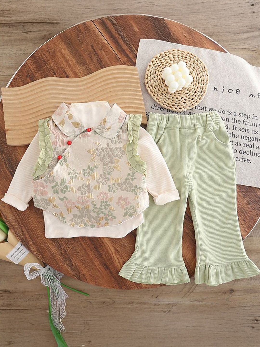 StyleCast x Revolte Girls Printed Pure Cotton Hooded T-shirt Shirt & Trousers Clothing Set