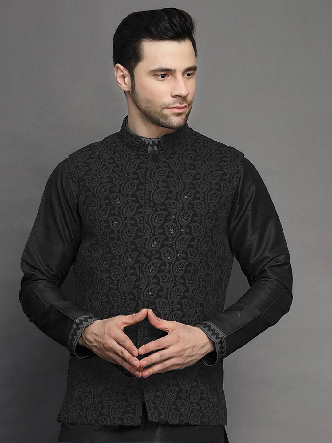 Utsav Fashion Men Embroidered Mandarin Collar Georgette Nehru Jacket