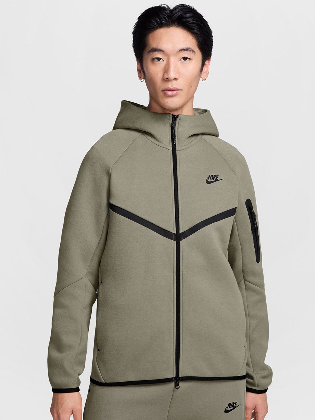nike tech fleece nike fade hoodie Buy Nike Tech Men Full-Zip Windrunner Hoodie Jackets for Men 36974031  Myntra
