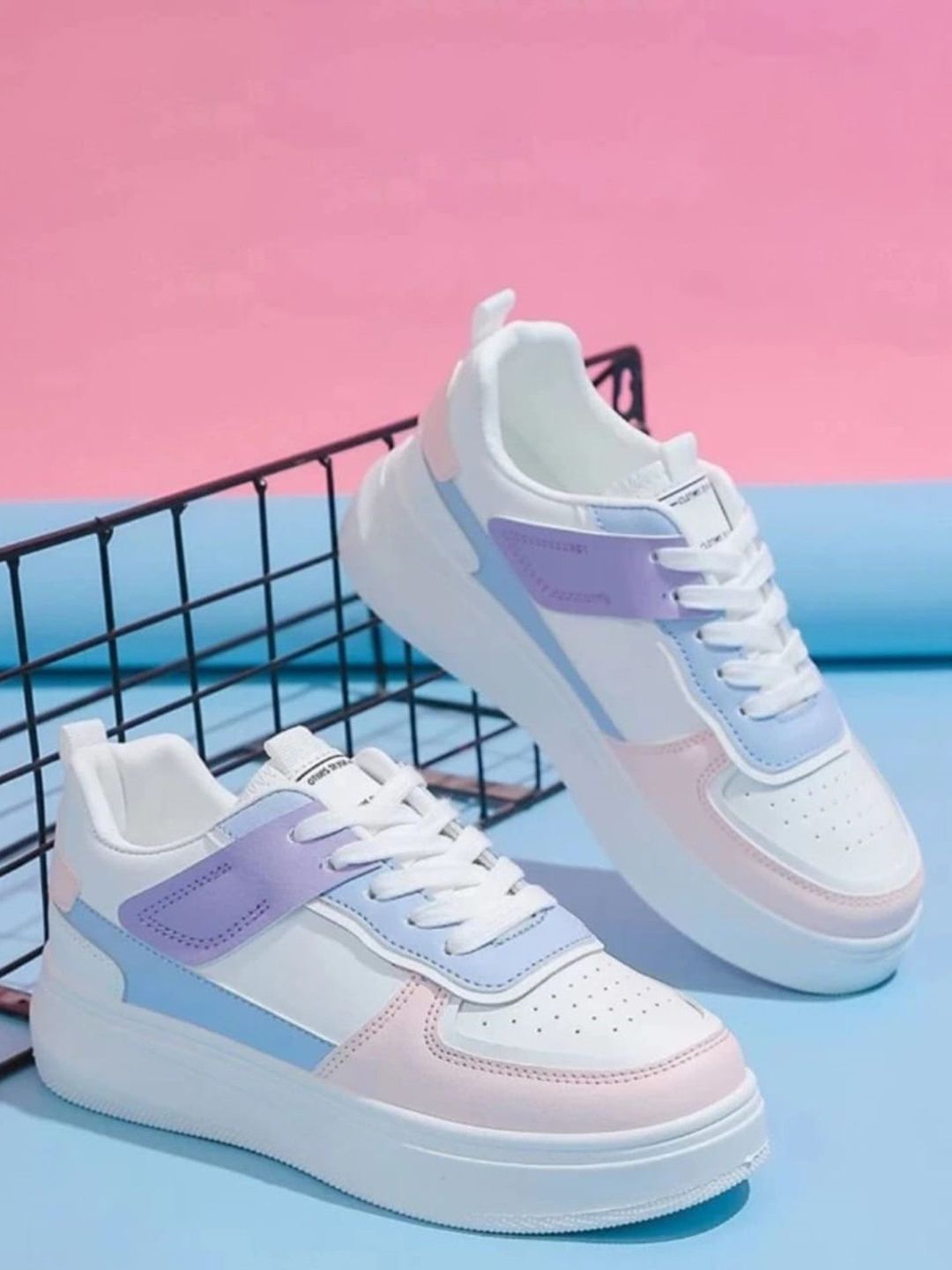 Deals4you Girls Colourblocked Round Toe Sneakers