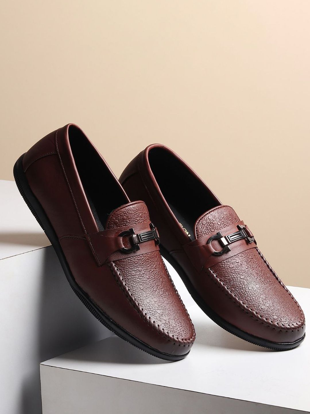 Hayes London Men Round Toe Formal Loafers