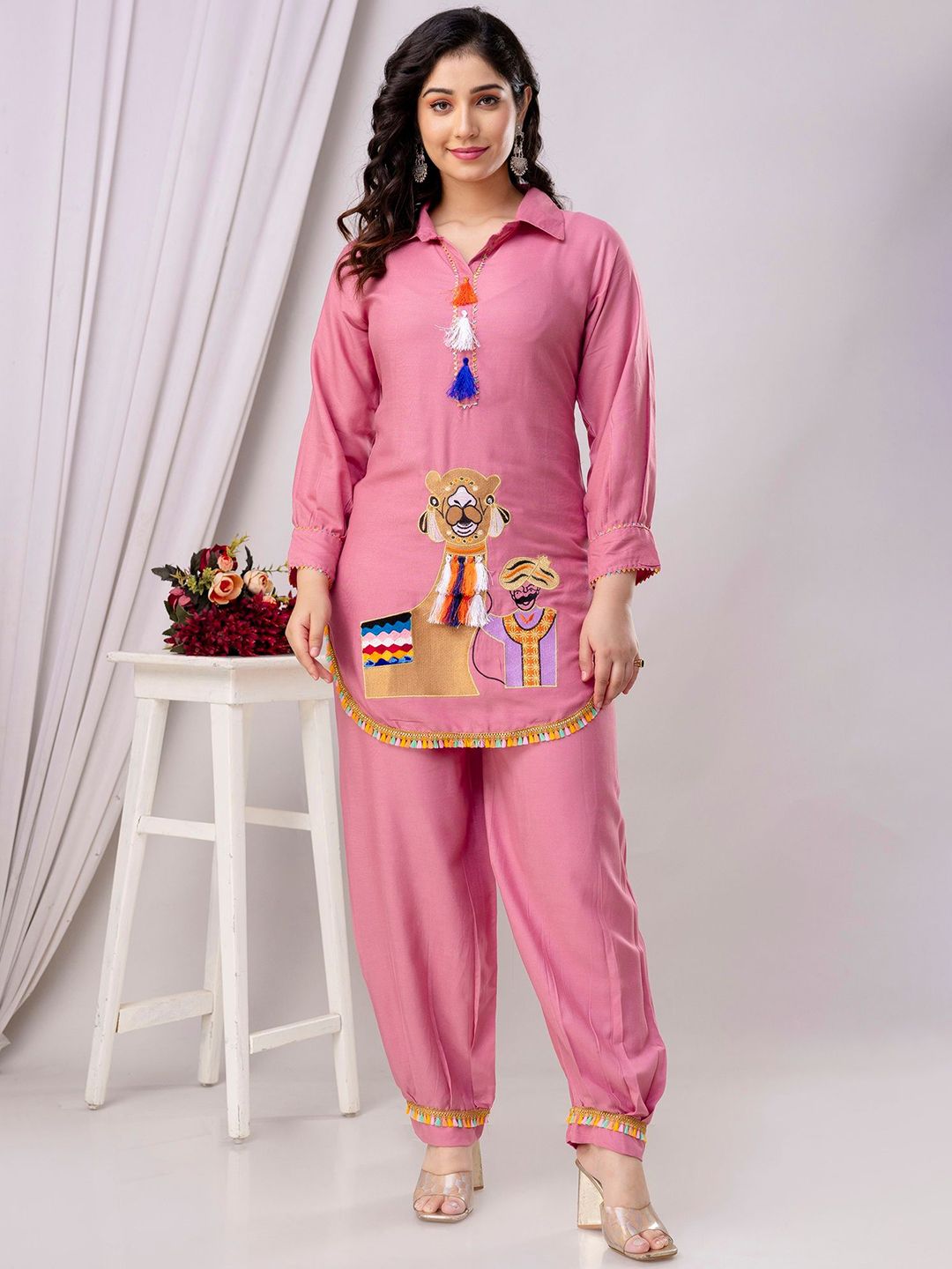 ANEEMA Women Embroidered Tunic & Trouser Co-Ord Set