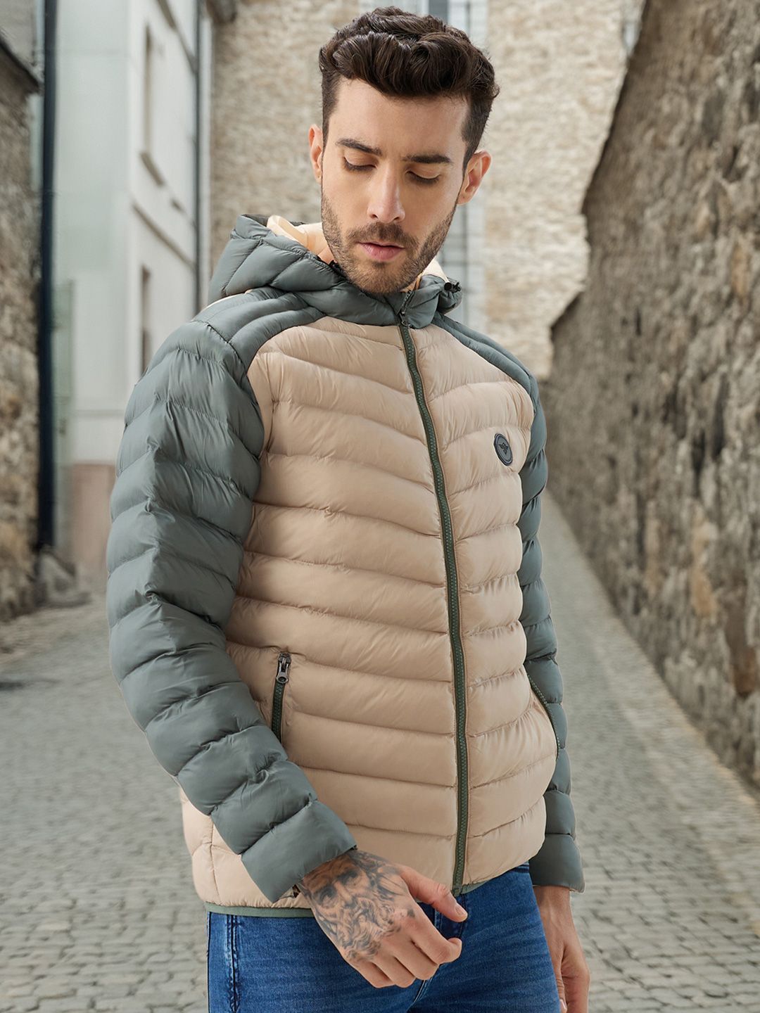 Status Quo Men Hooded Colourblocked Lightweight Puffer Jacket