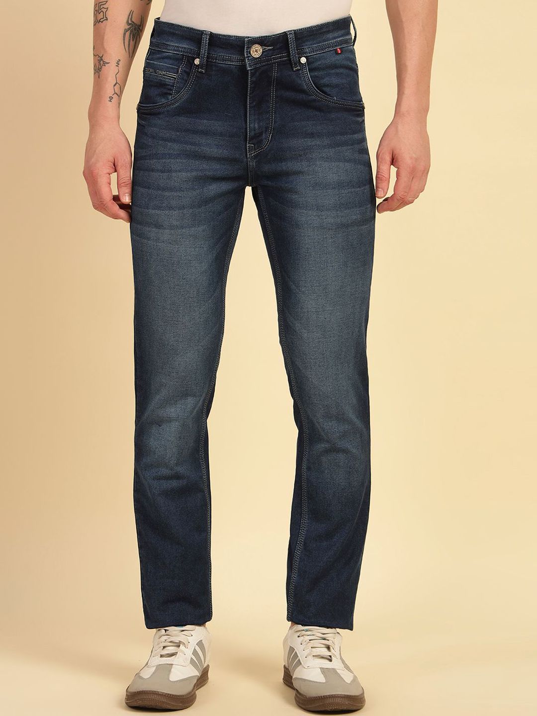 Cantabil Men Comfort Regular Fit Mid-Rise Light Fade Stretchable Cotton Jeans