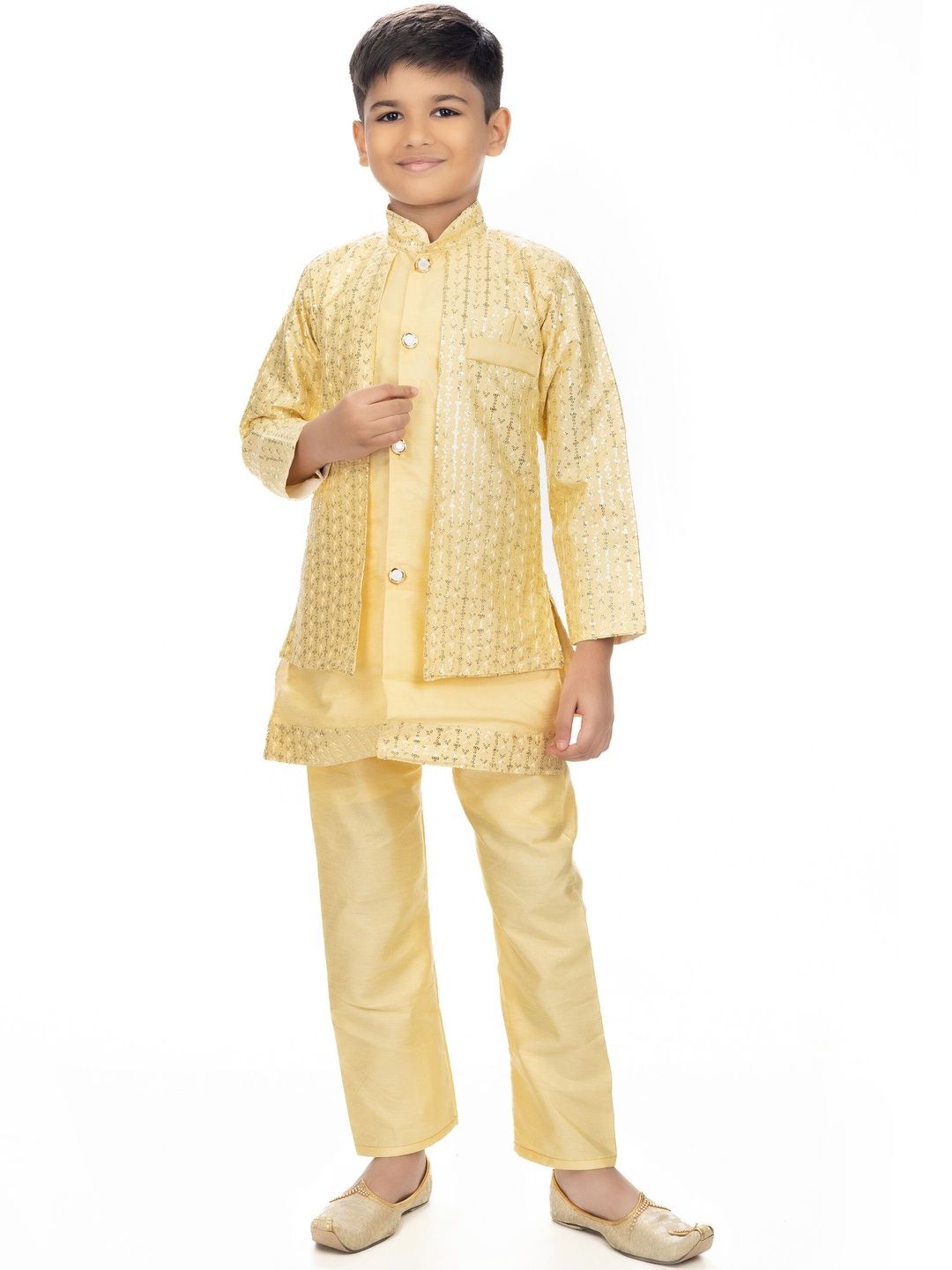 NEW GEN Boys Regular Sequinned Kurta with Pyjamas
