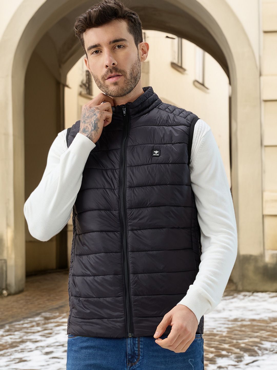 Status Quo Men Stand Collar Solid Lightweight Gilet Jacket