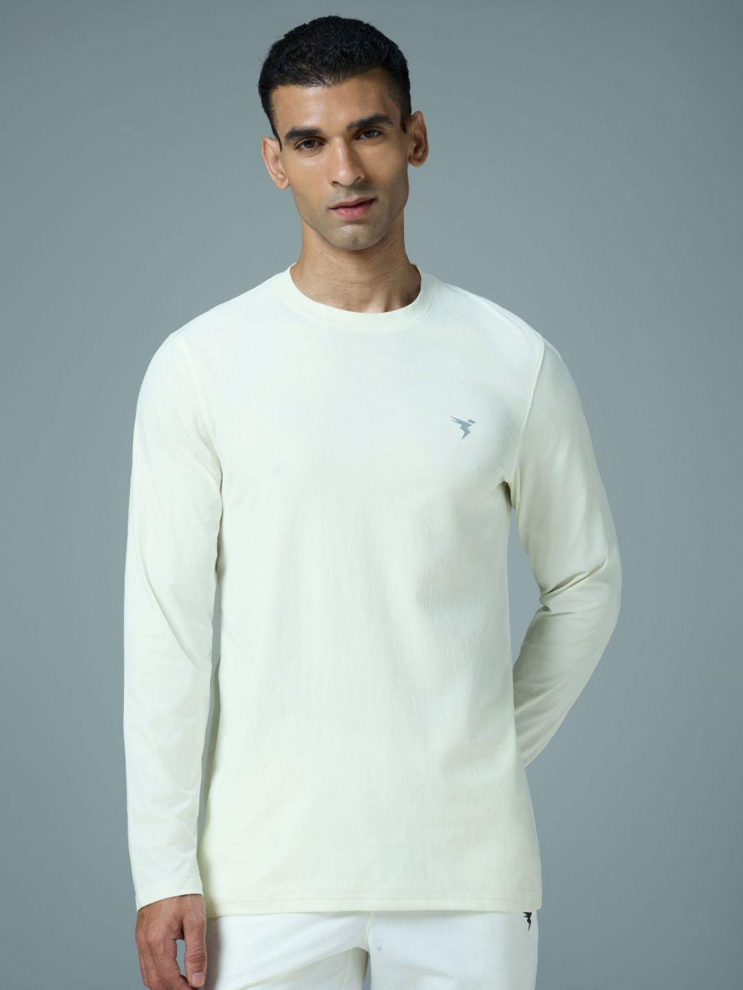 Technosport Men Anti Static Solid Round Neck Slim Fit T-shirt