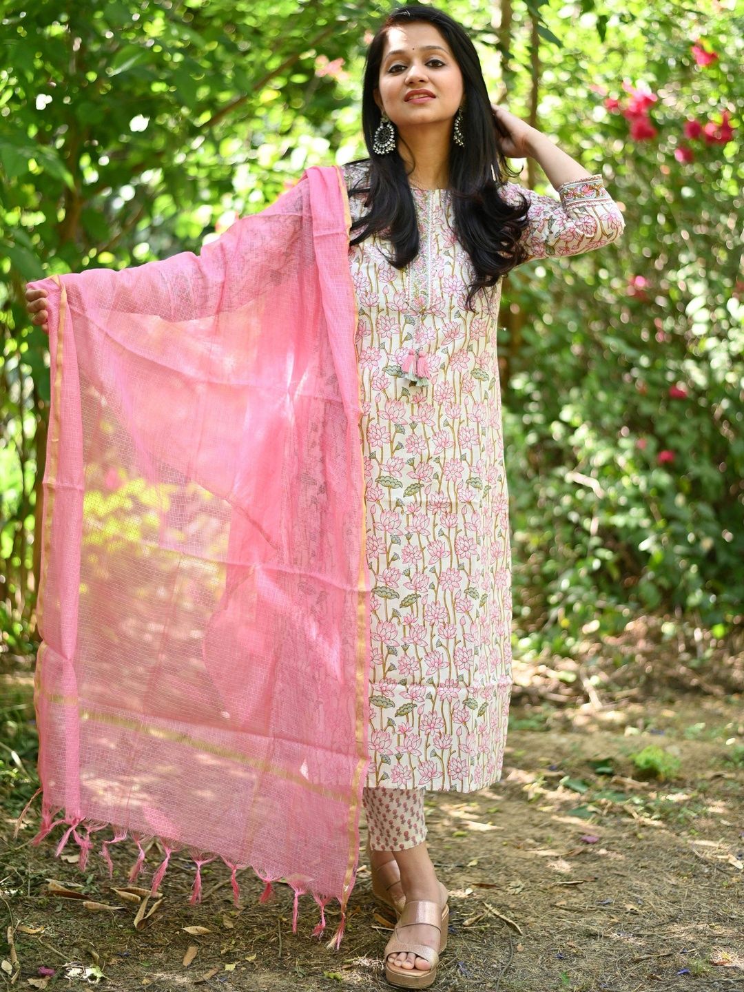 Dholkee Women Floral Printed Sequinned Pure Cotton Kurta with Trousers & Dupatta