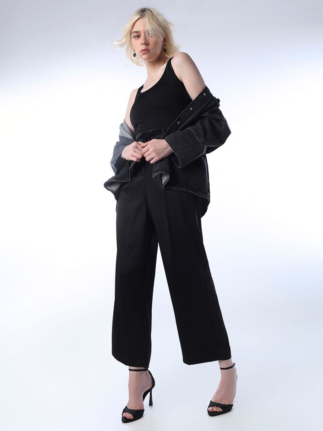 ONLY Women Waist Tie-Ups Sleeveless Basic Jumpsuit