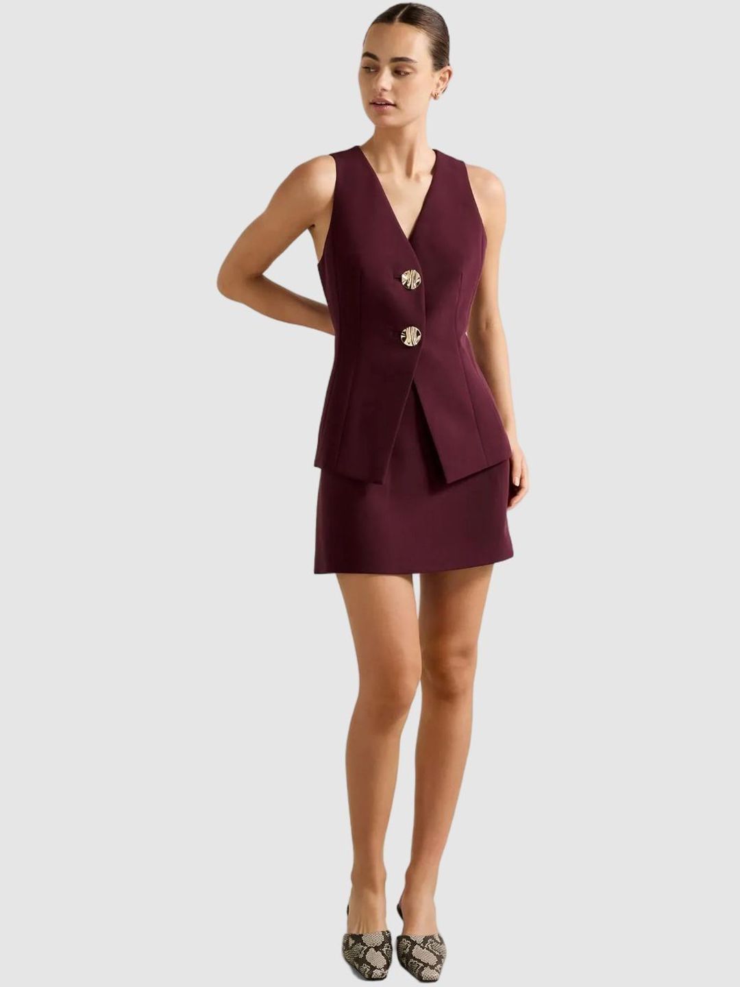 V-Neck Tailored-Fit Waistcoat
