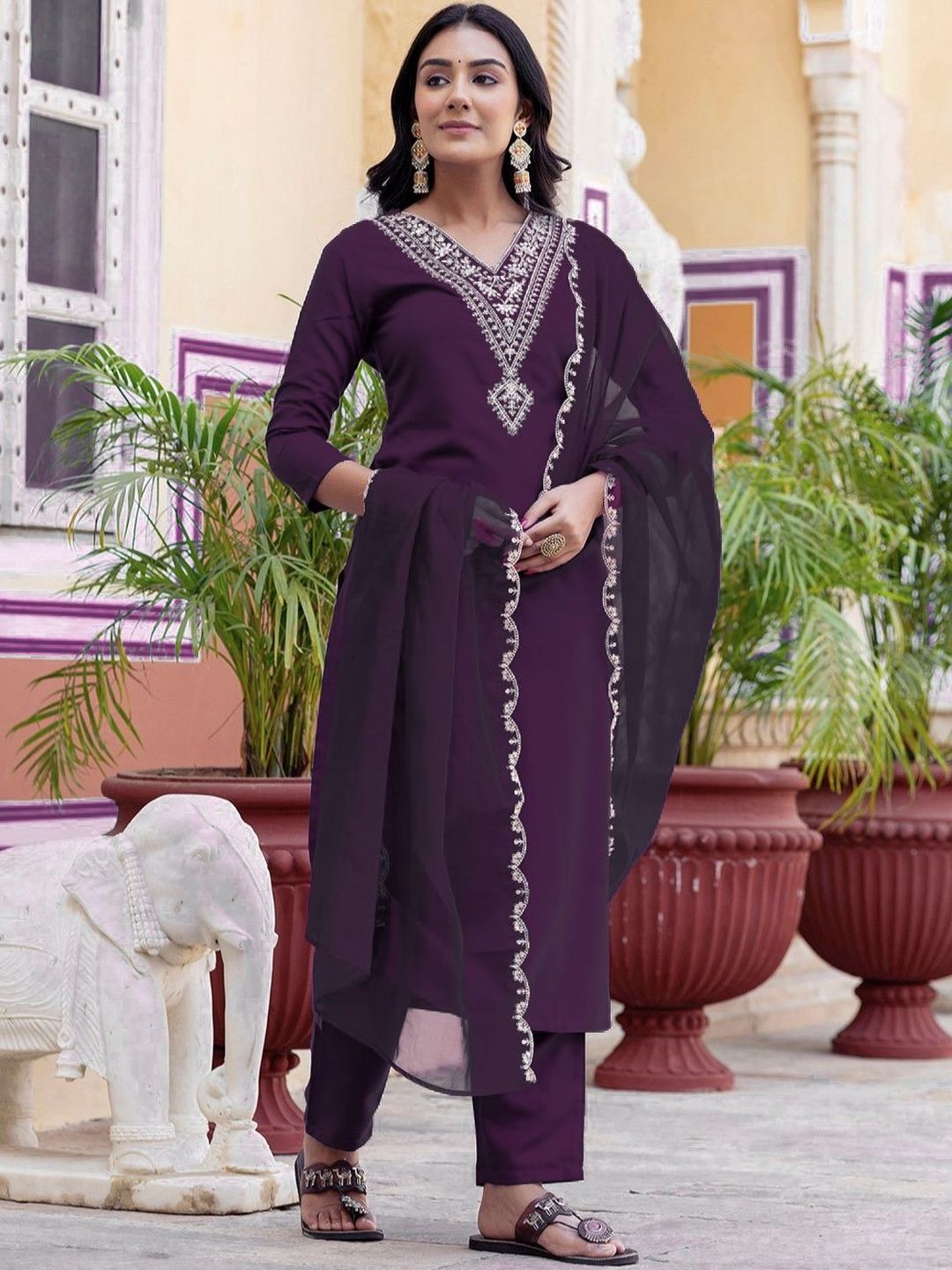 TRAHIMAM Women Ethnic Motifs Embroidered Regular Kurta With Trousers & Dupatta Kurta Sets