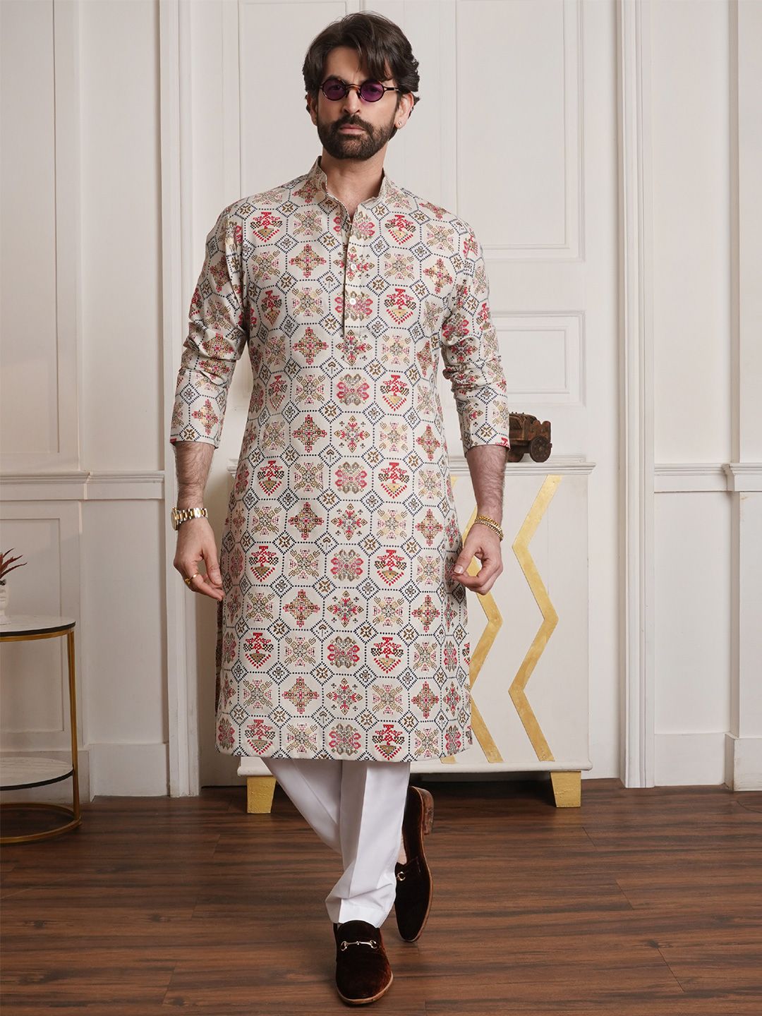 SOJANYA SOJANYA Ethnic Motifs Printed Mandarin Collar Kurta With Pyjamas