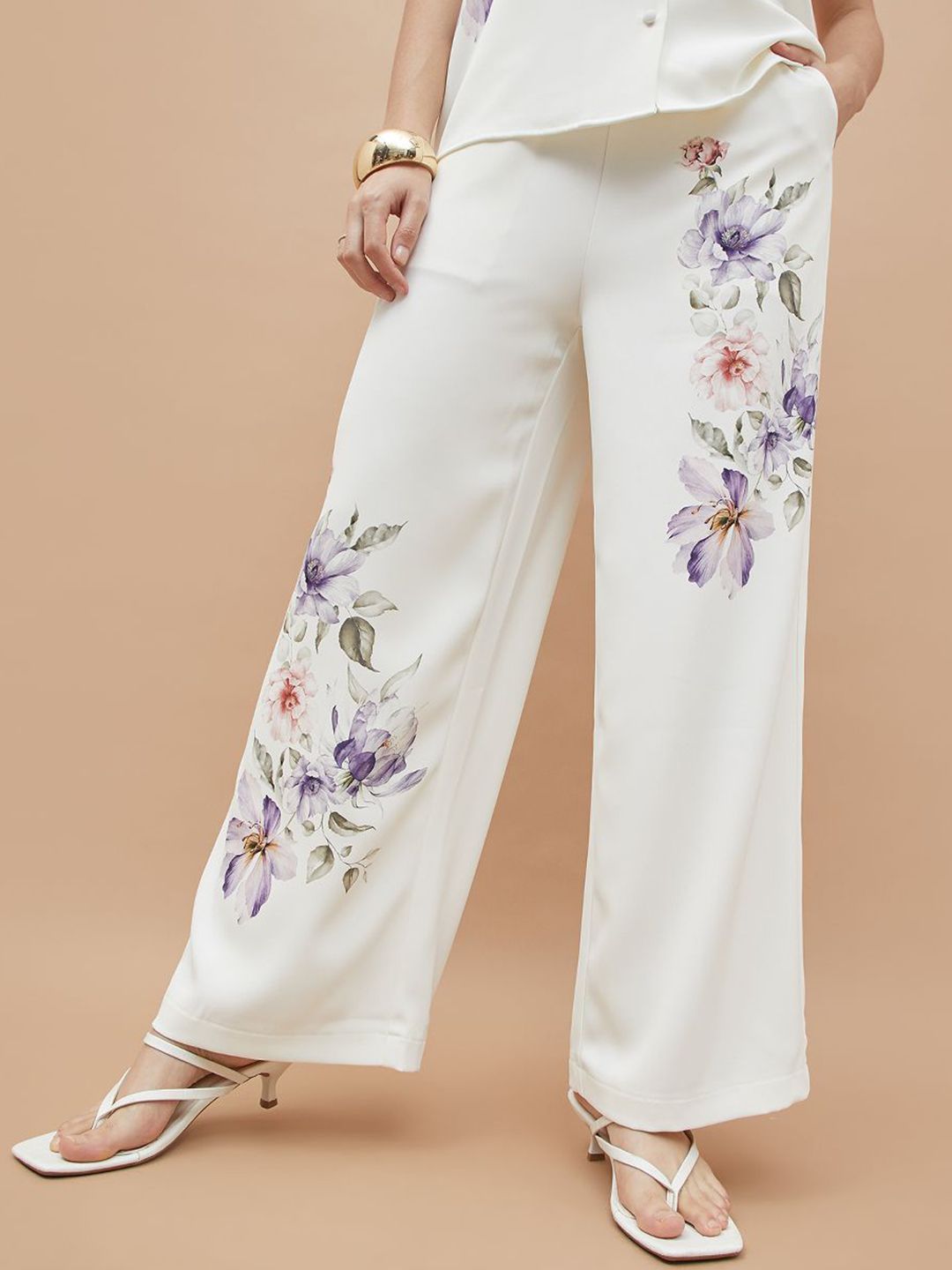 Buy CODE by Lifestyle Women Floral Printed Wide Leg Mid-Rise