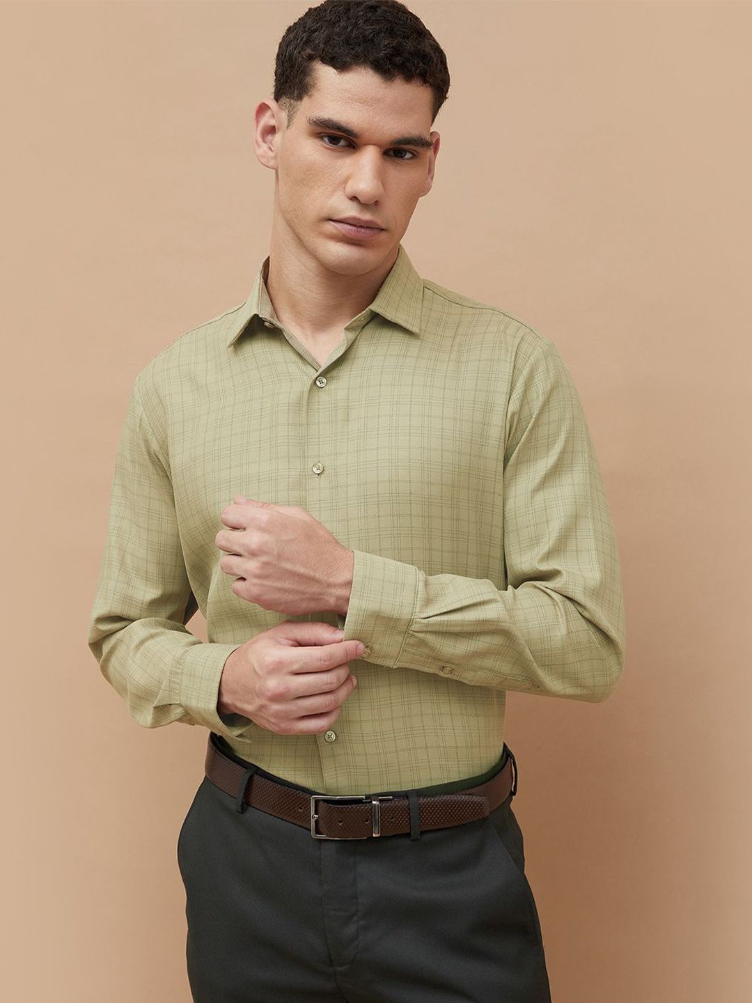 CODE by Lifestyle Checked Spread Collar Cotton Formal Shirt