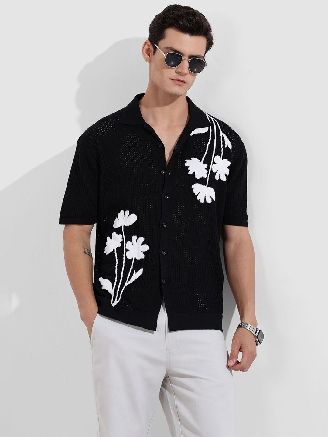 The Indian Garage Co Men Relaxed Fit Floral Printed Spread Collar Pure Cotton Casual Shirt