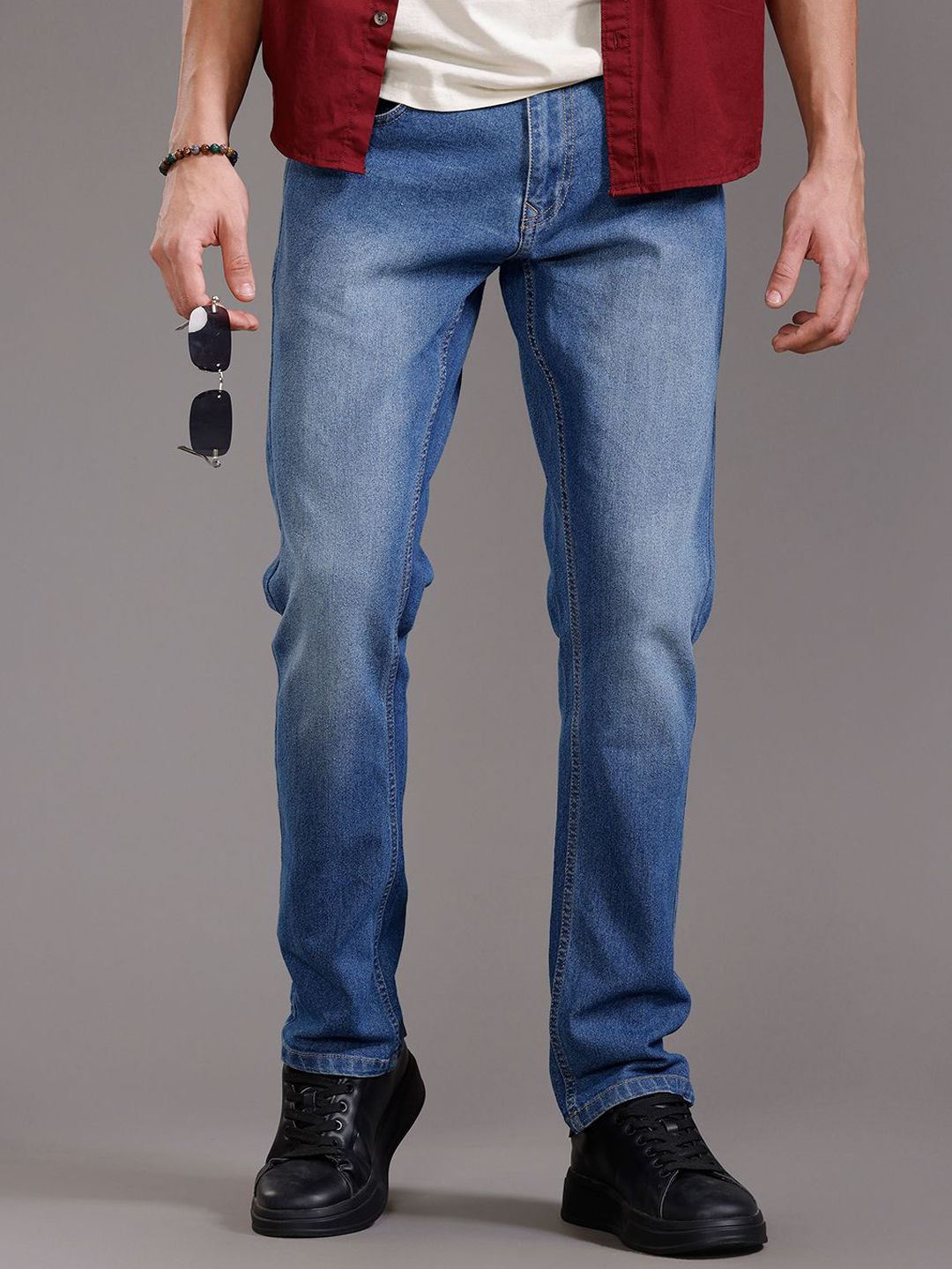 WROGN Men Slim Fit Mid-Rise Light Fade Stretchable Jeans