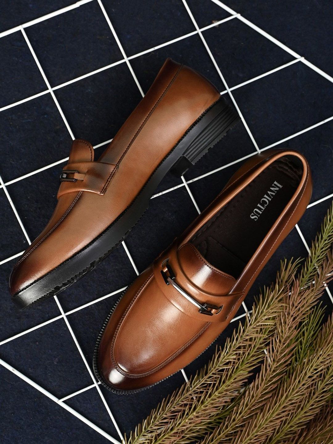 INVICTUS Men Round-Toe Formal Loafers