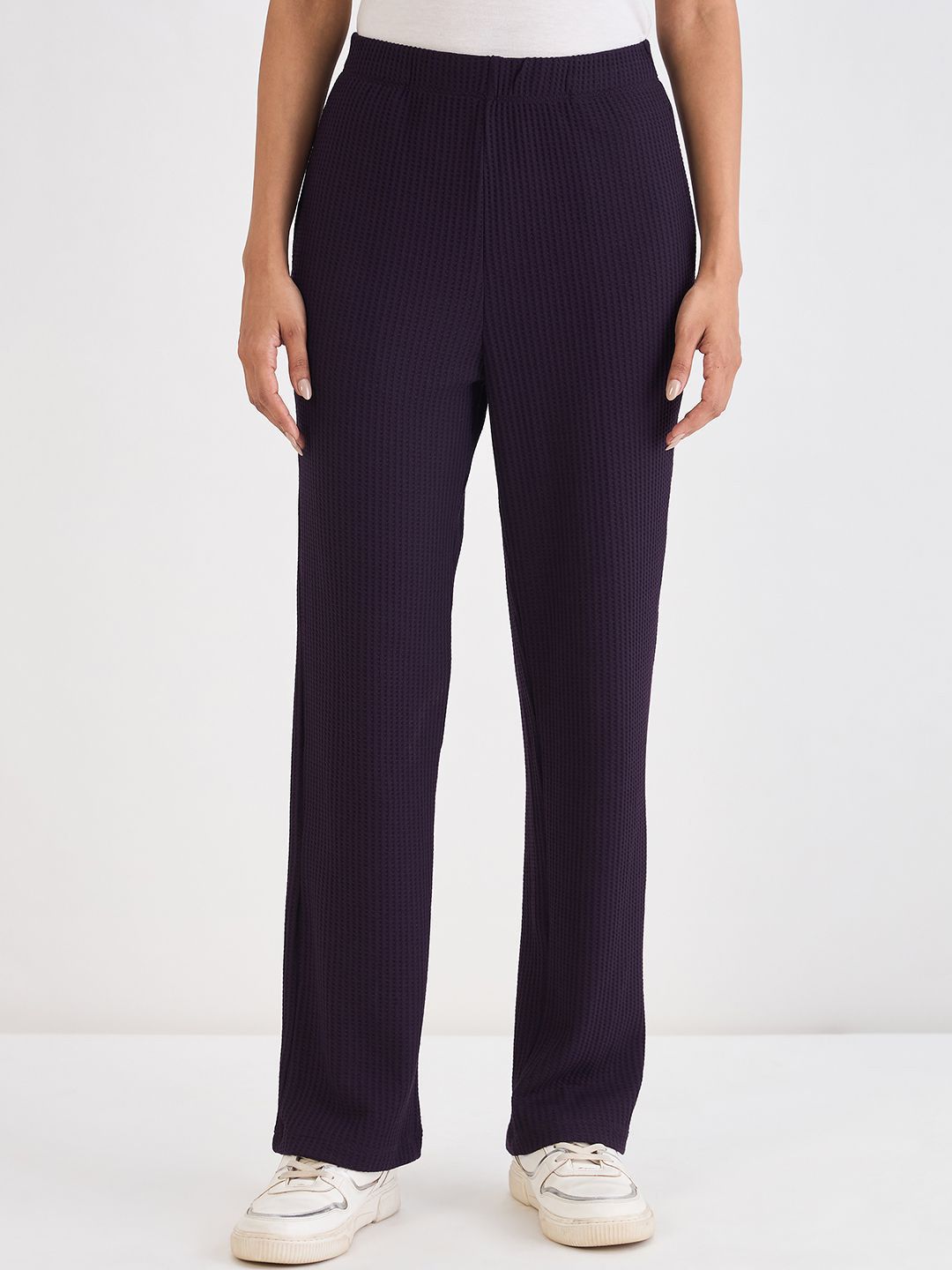 FEMMELLA Women Comfort Straight Fit Mid-Rise Regular Trousers