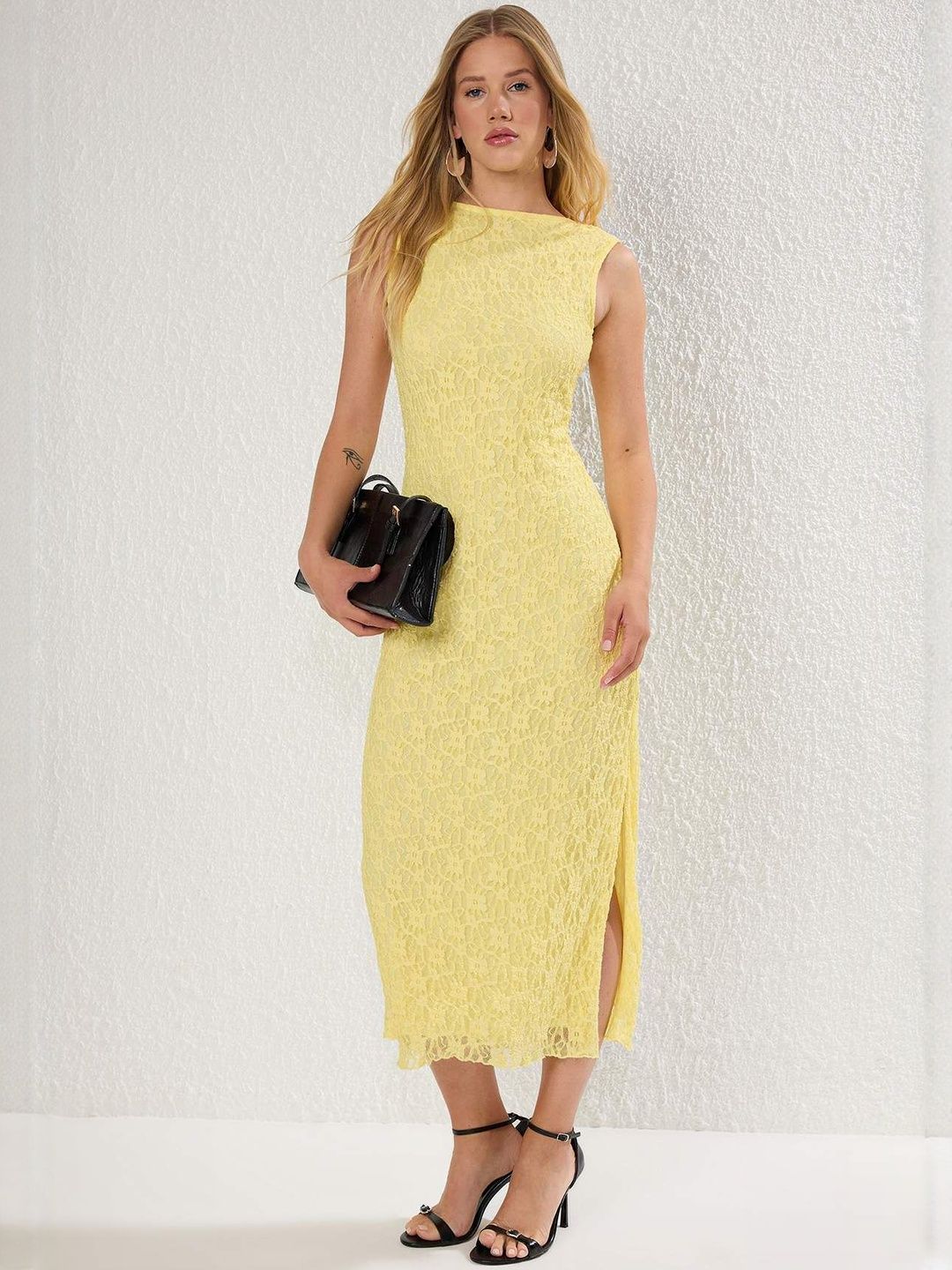 Trendyol Women Self Design Bodycon Midi Dress With Slits