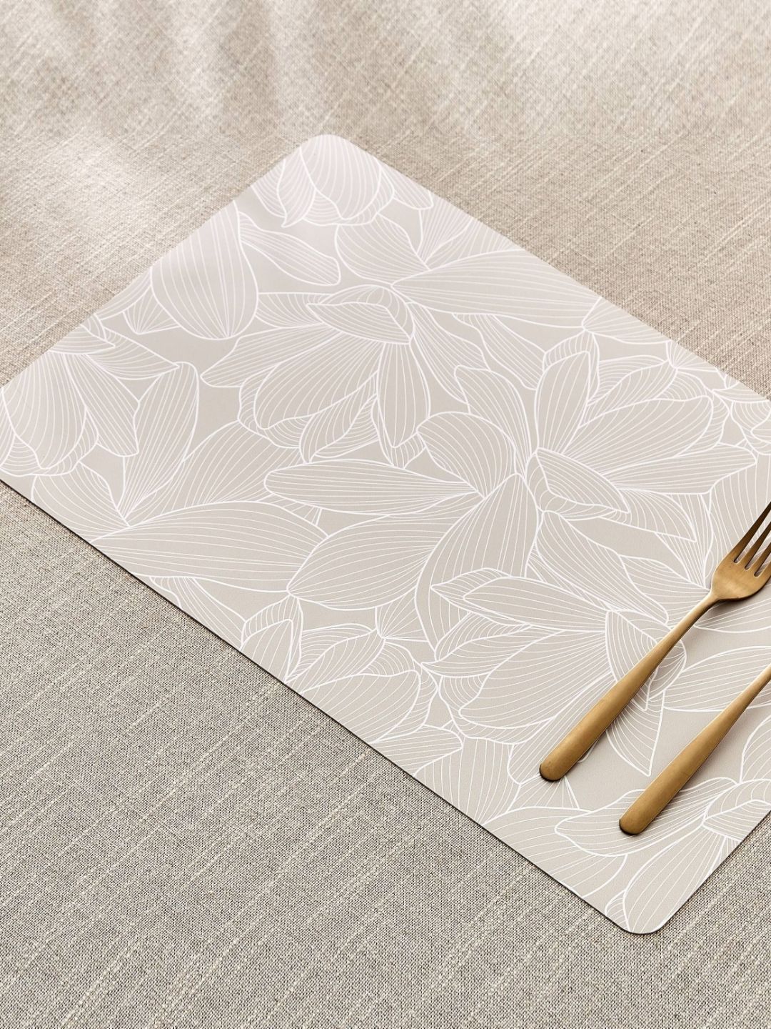 Home Centre Meadows Theme Beige & White 6 Pieces Floral Printed Table Placemats