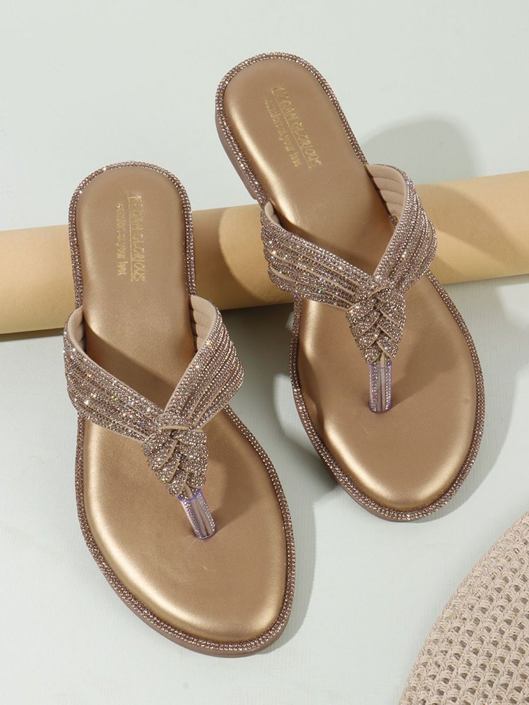 madam glorious Women Embellished Open Toe Flats
