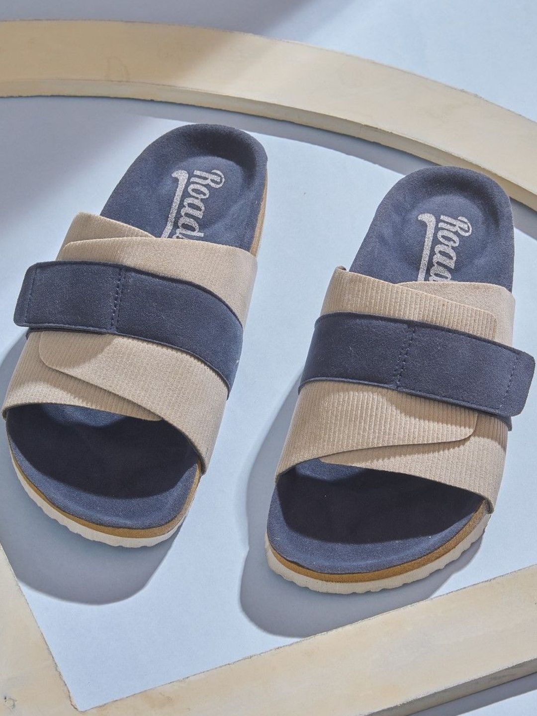 Roadster Men Comfort Sandals