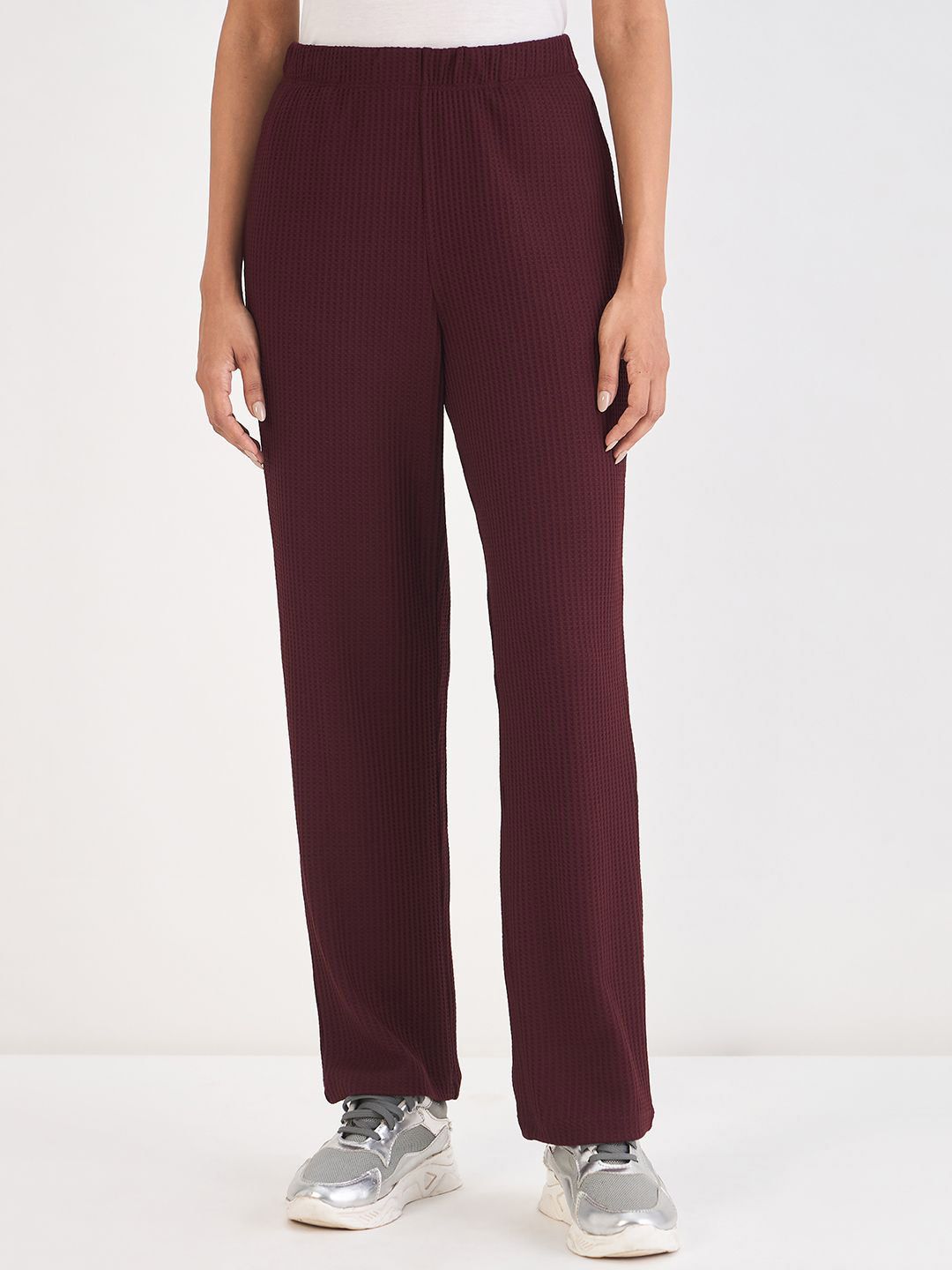 FEMMELLA Women Checked Comfort Regular Fit Mid-Rise Trousers