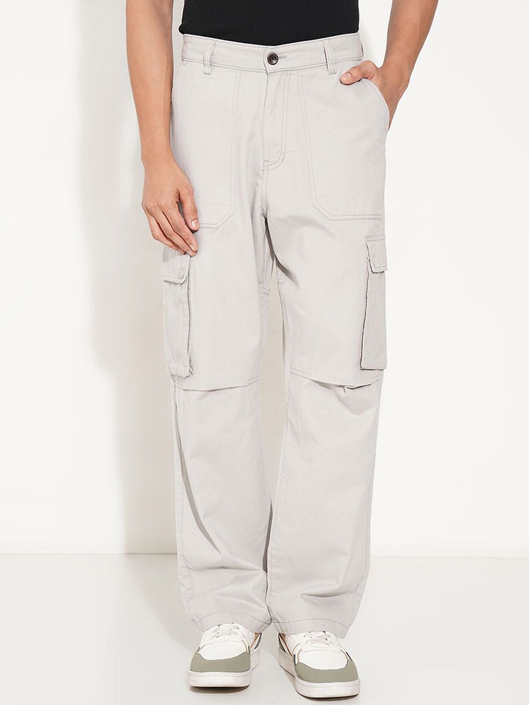 7 Alt by Pantaloons Men Mid-Rise Pure Cotton Loose Fit Cargos Trousers