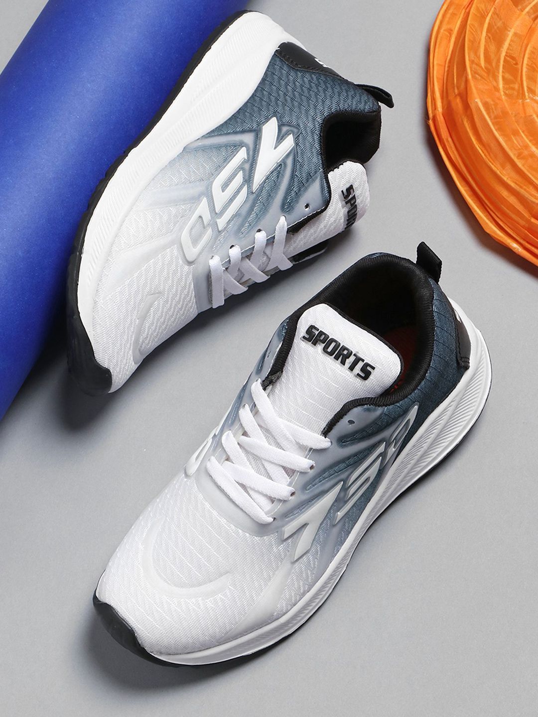 Elevarse Men Running Non-Marking Sports Shoes
