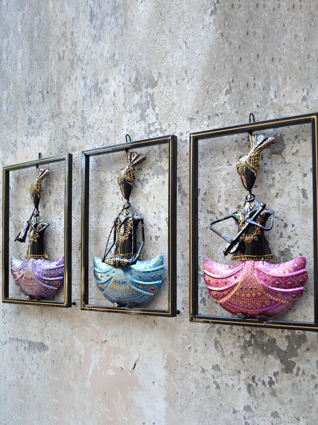 ANSHIKA INTERNATIONAL 3Pcs Blue & Pink 3-Musicians Vintage Wall Frames
