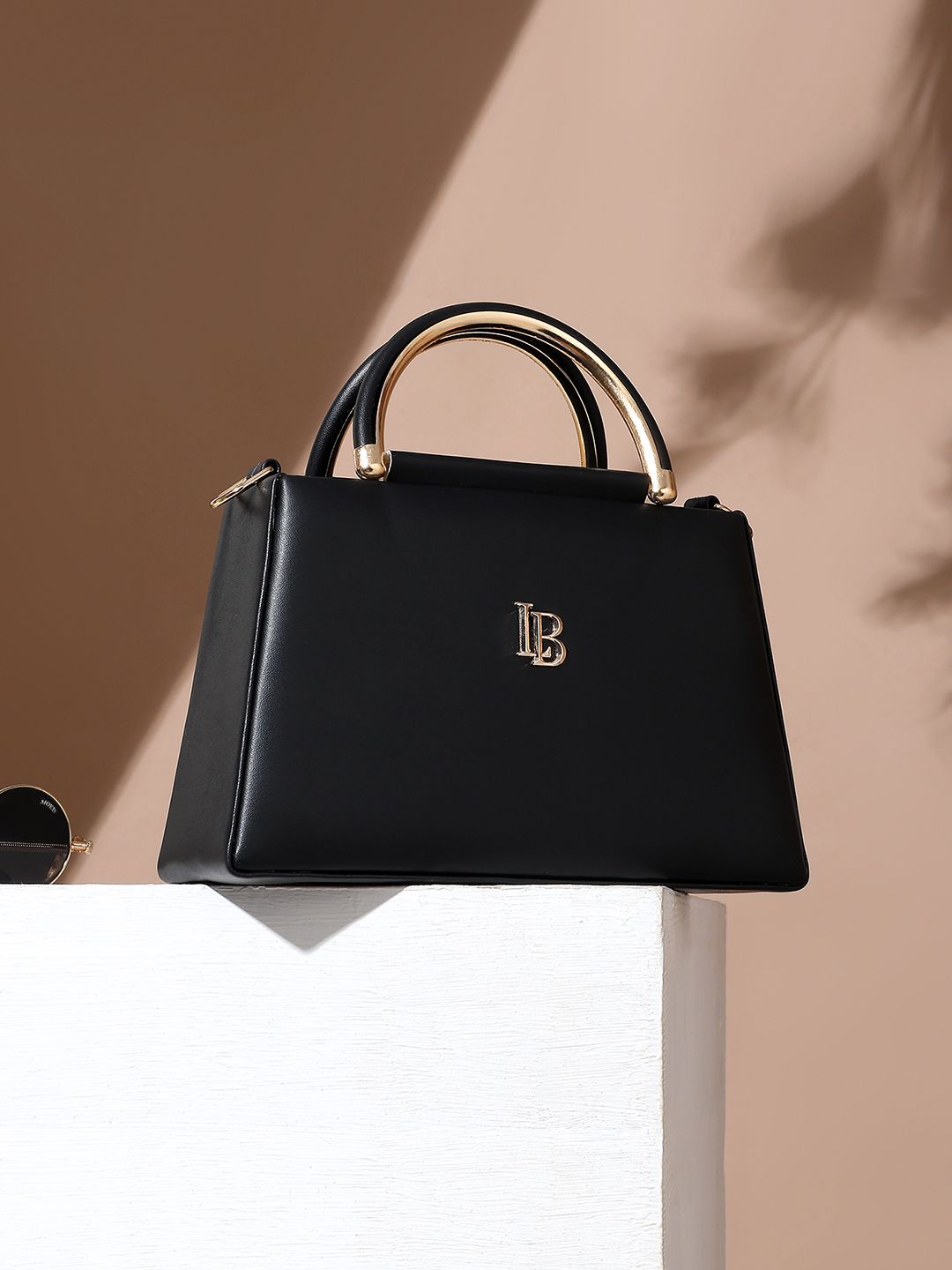 LEGAL BRIBE Women Solid Structured Handheld Bag