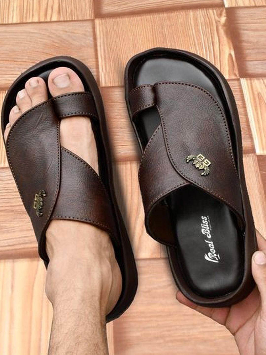 REAL BLISS FOOTWEAR Men Synthetic Leather Non Slip  Lightweight Comfort Sandals