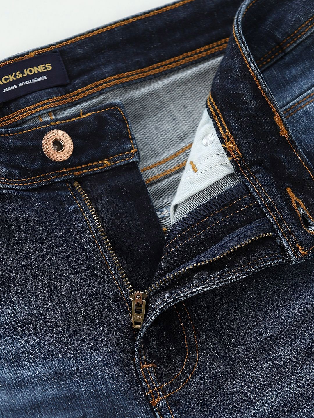 Slim Fit Low-Rise Mildly Distressed Light Fade Stretchable Jeans
