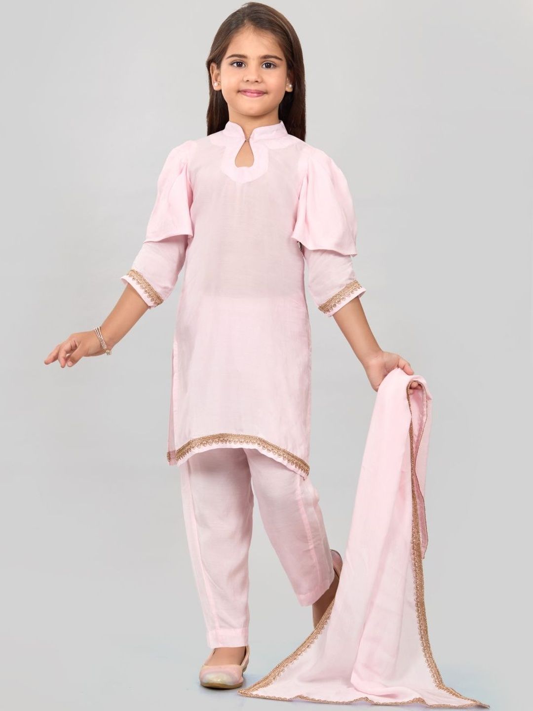 Pehanaava Girls Solid Cotton Kurta with Trousers & Dupatta